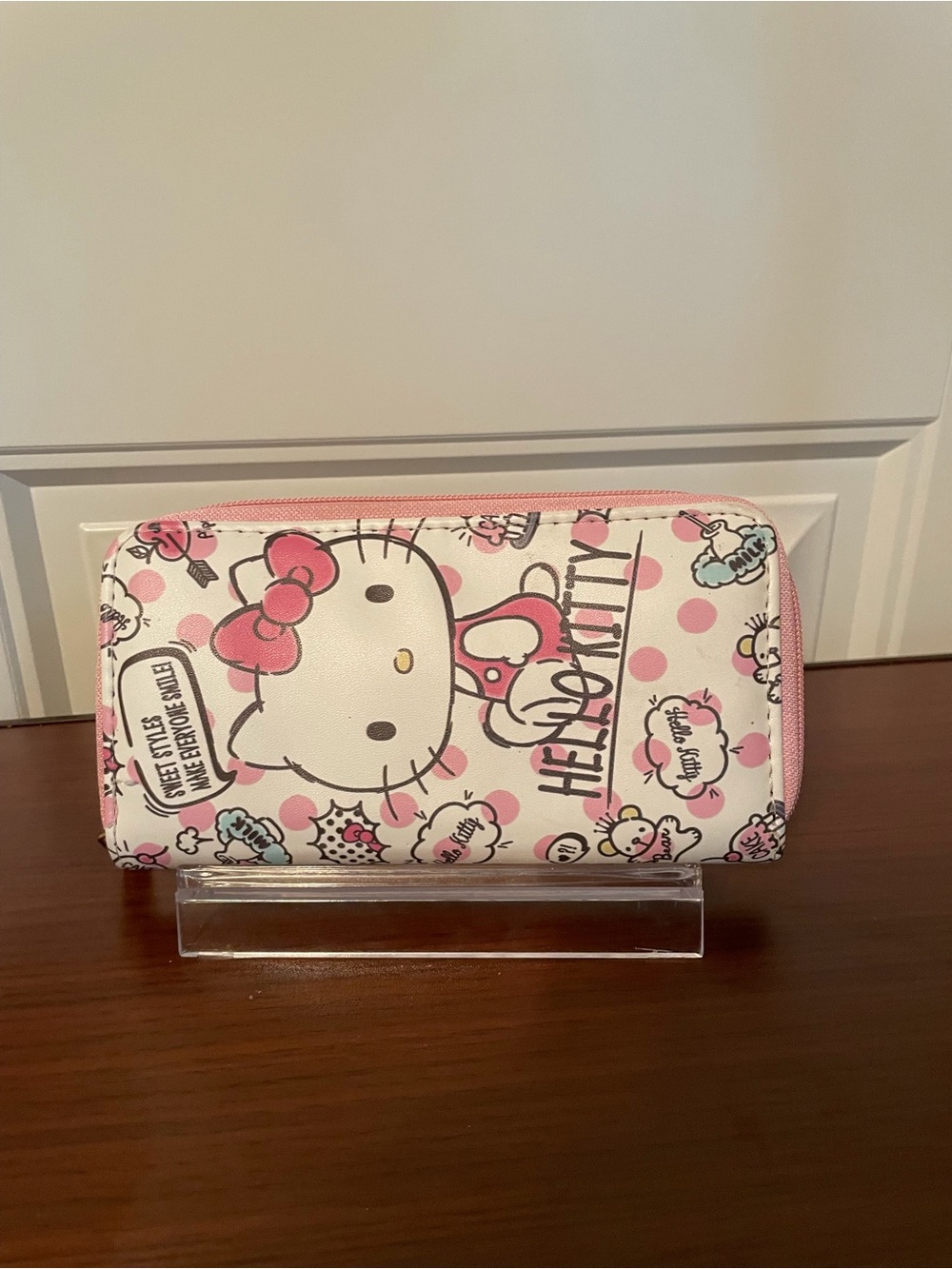 Hello Kitty White and Pink Polka Dot Zip Wallet